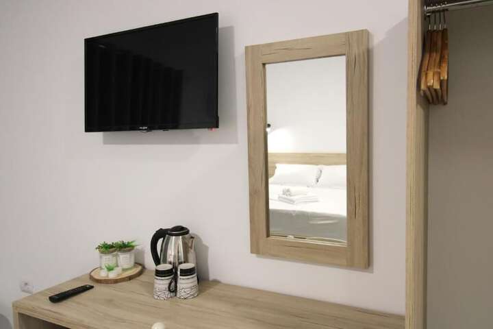 Room 15 of 86