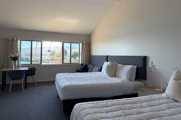 Room 15 of 53