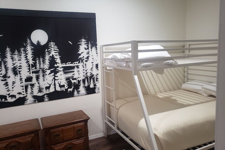 Room 37 of 83