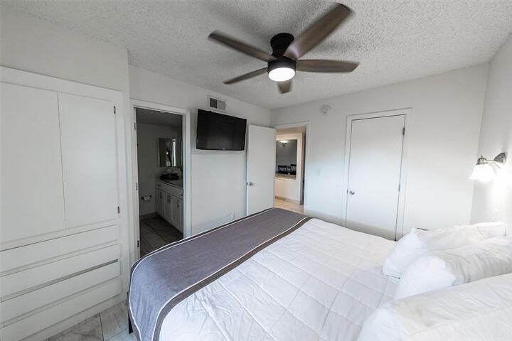 Room 3 of 30