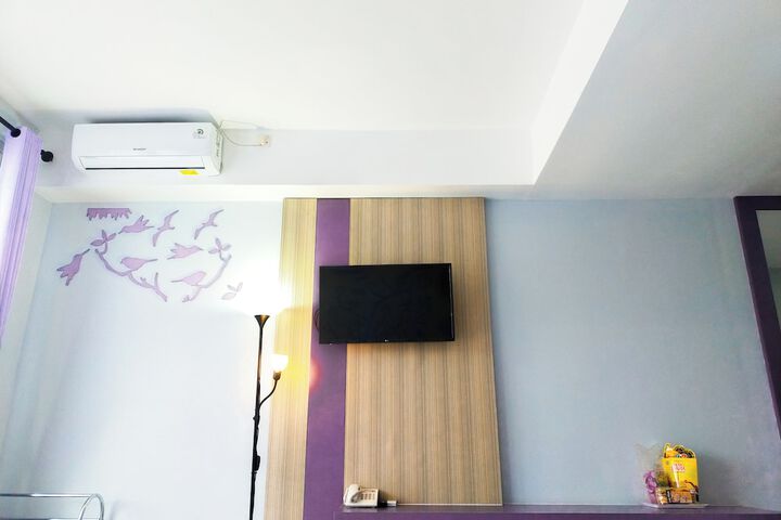 Room 13 of 36