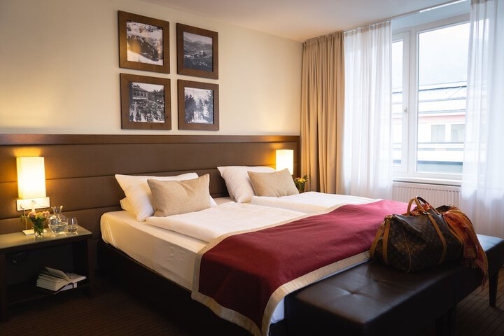 Room 15 of 82