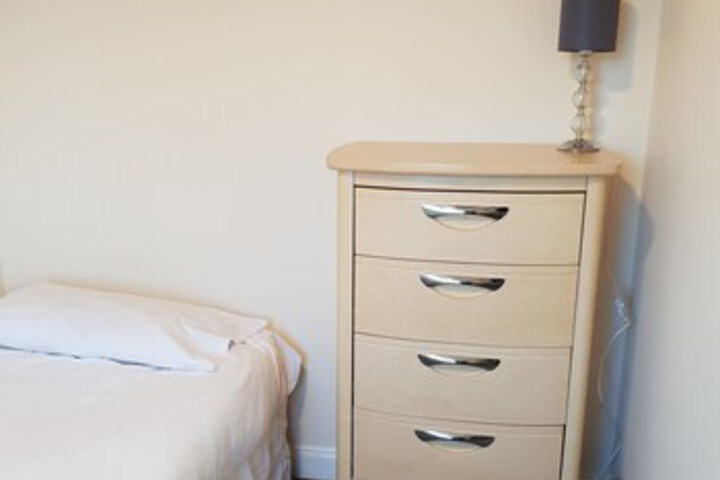 Room 40 of 61
