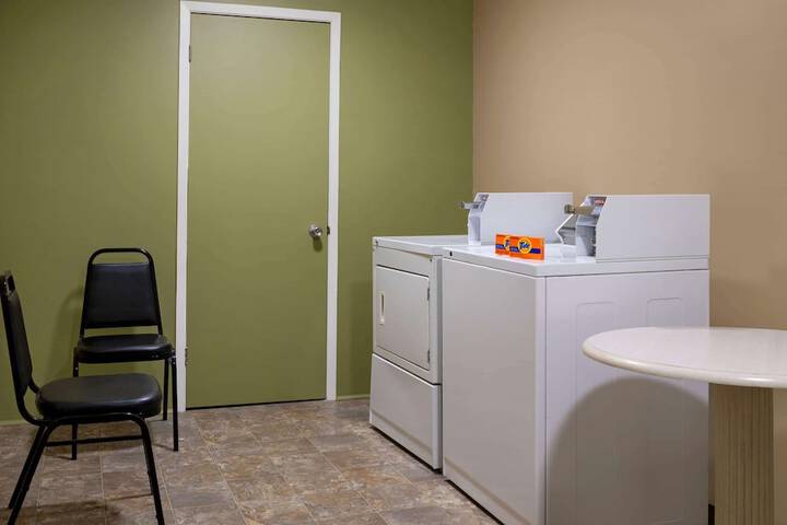 Room 36 of 47