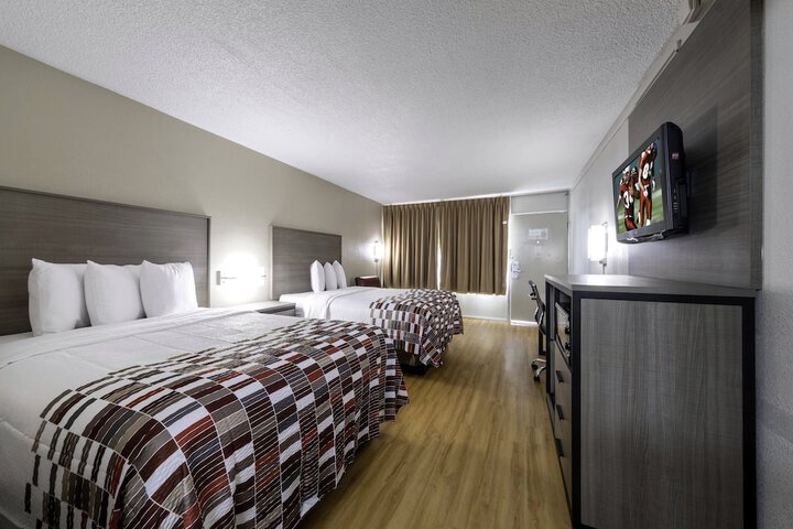 Deluxe 2 Double Beds (8 of 10)