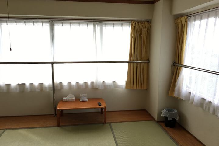 Room 14 of 38