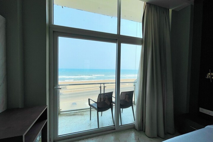 Hotel View 92 of 100
