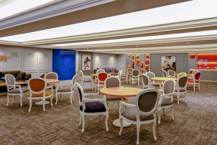 Business Center 179 of 242
