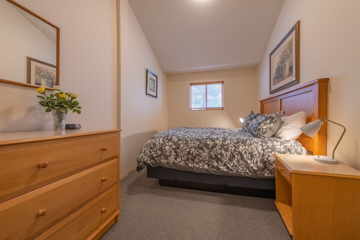 Room 2 of 42