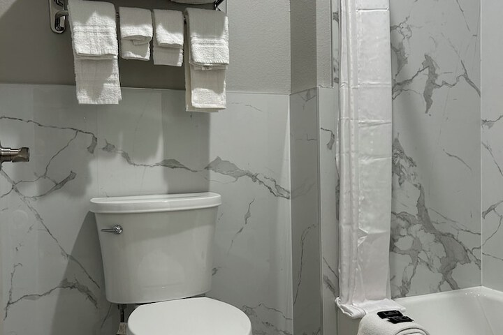 Room 13 of 15