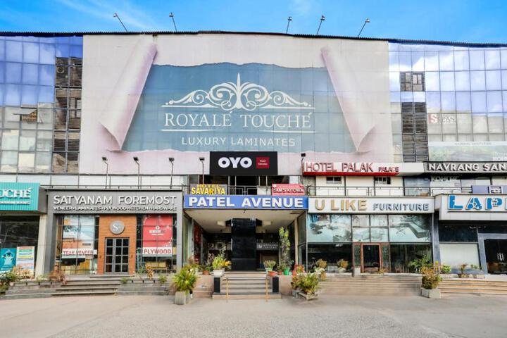 Hotel O SG Highway Ahmedabad