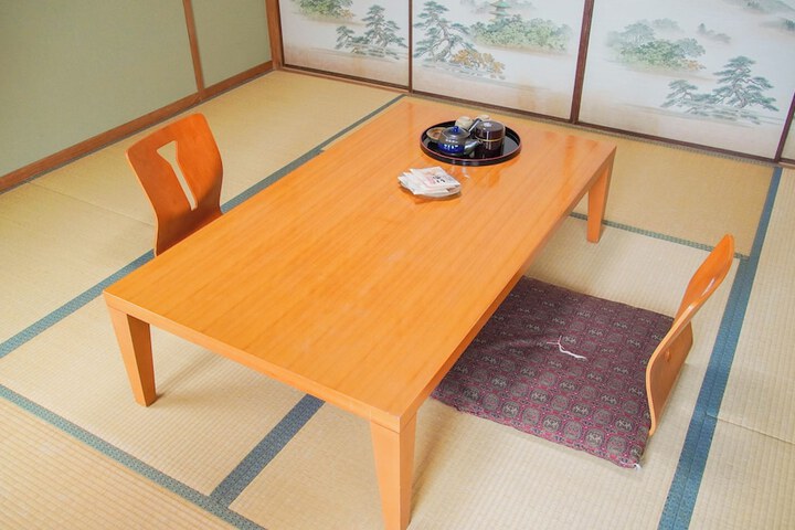 Room 10 of 55