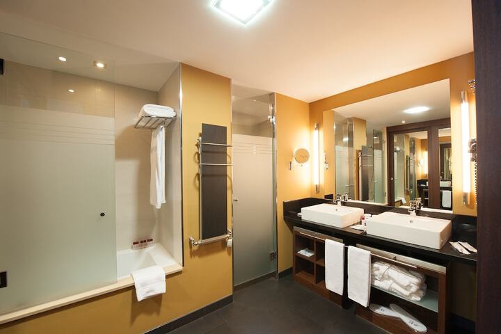 Room 47 of 113