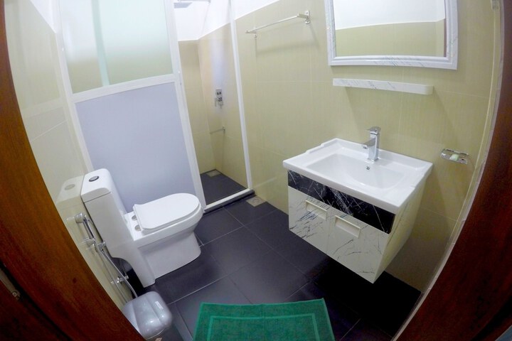 Room 15 of 32