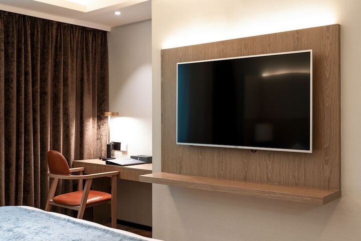 Room 4 of 41