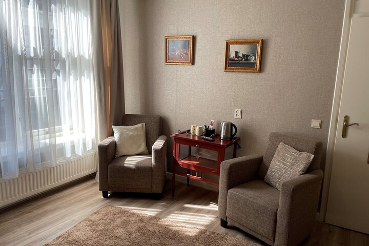 Room 15 of 41