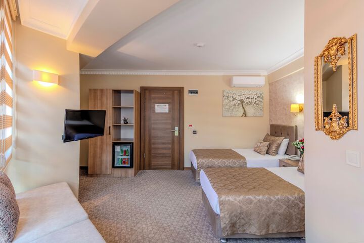 Room 30 of 113