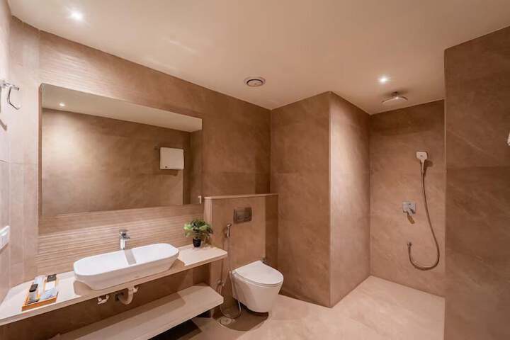 Room 19 of 25