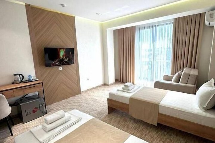 Room 34 of 60