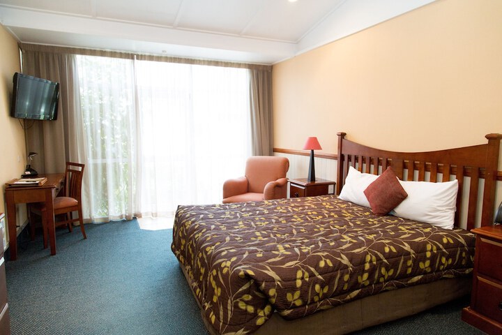 Room 10 of 52