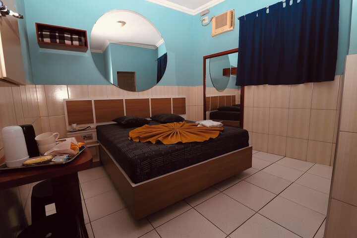 Room 23 of 70
