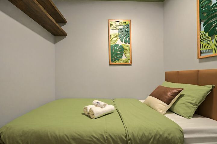 Room 11 of 35