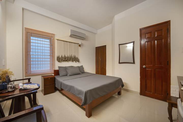 Room 16 of 22