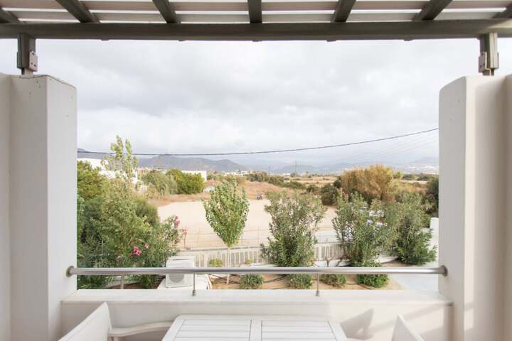 Terrace/Patio 100 of 187