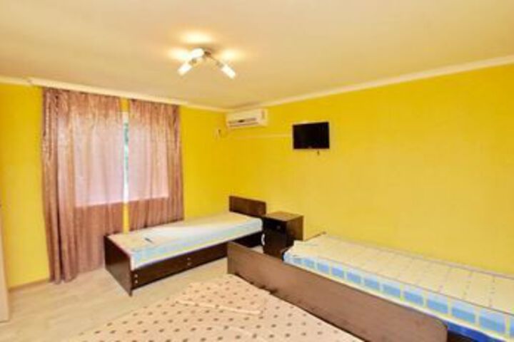 Room 18 of 36