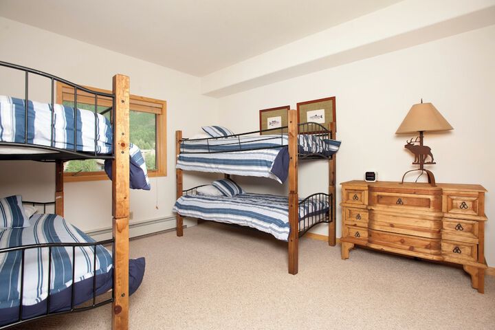 Room 27 of 113