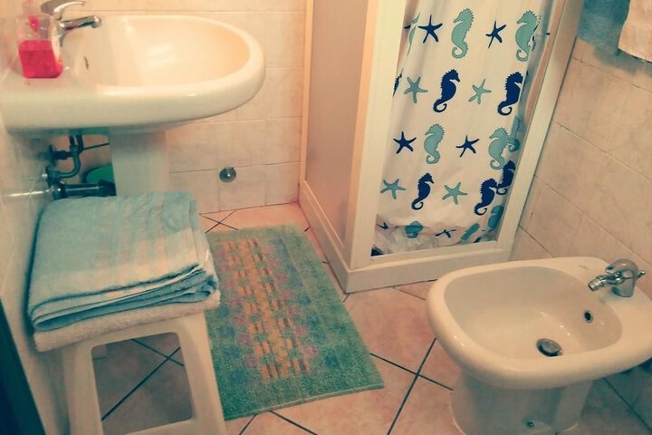 Room 7 of 49