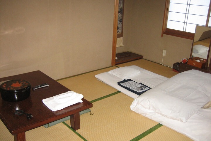 Room 7 of 48
