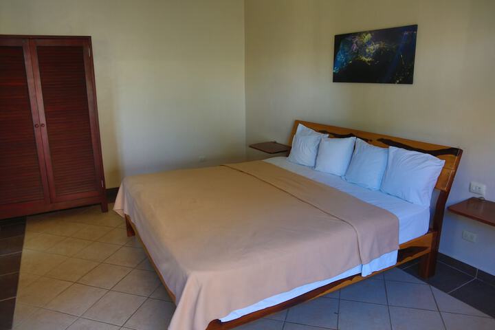 Room 3 of 56