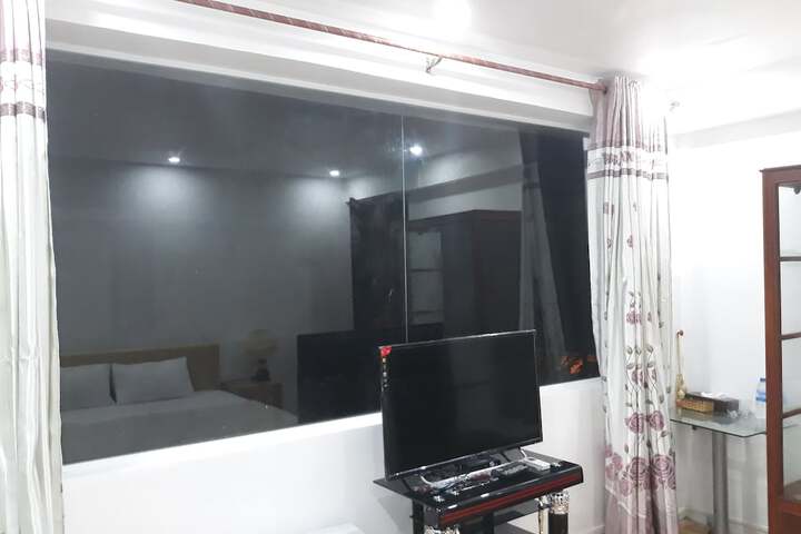 Room 8 of 65