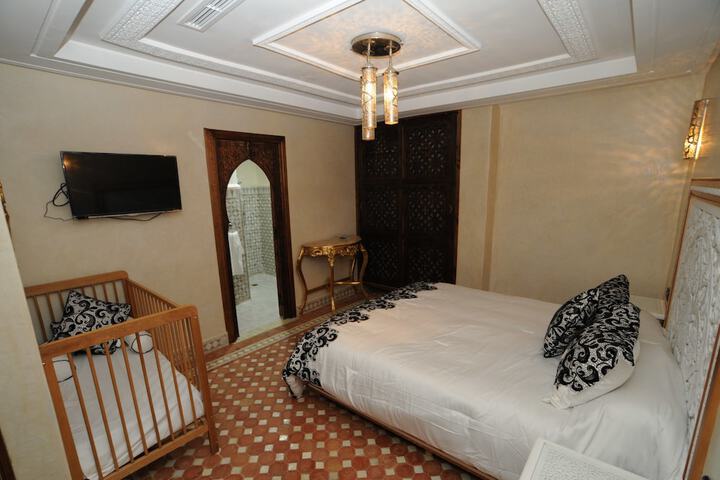 Room 6 of 48