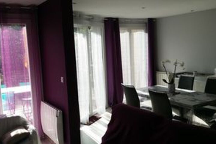 Room 12 of 20