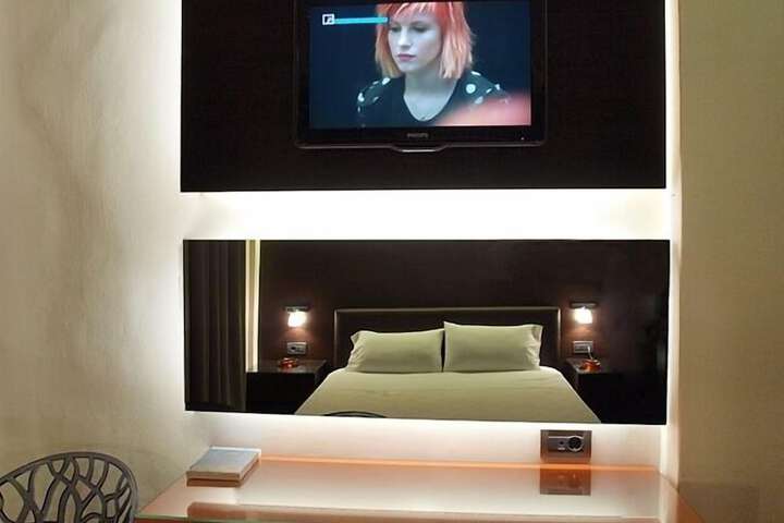 Room amenity
