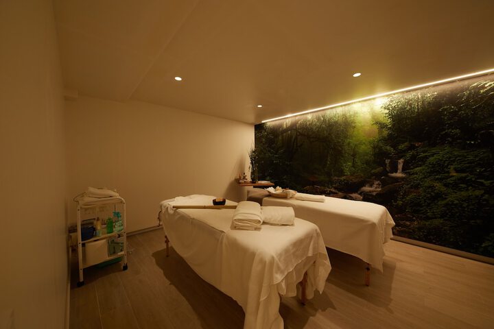 Spa 23 of 54
