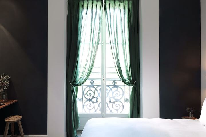 Room 3 of 57