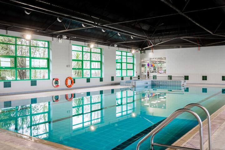 Pool Hotel