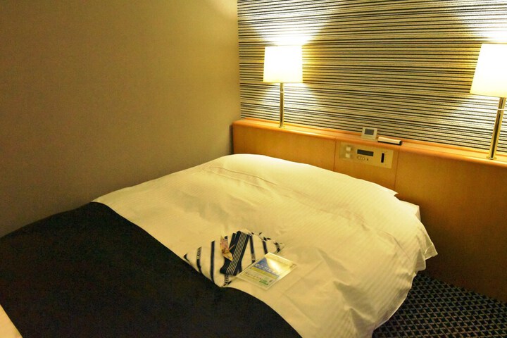 Room 9 of 31