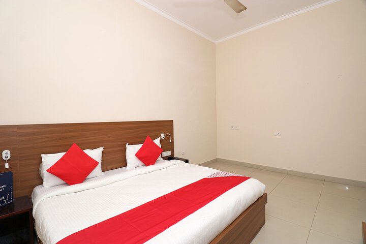 Room 14 of 17
