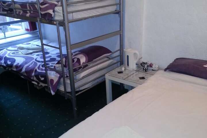 Room 16 of 72