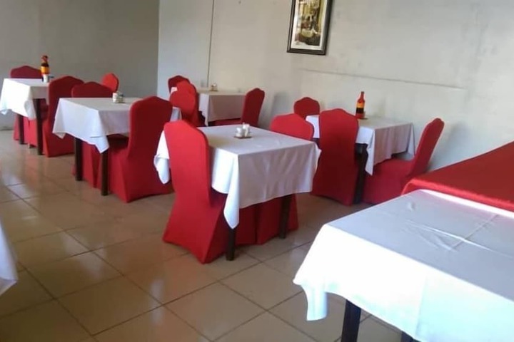 Dining 10 of 20