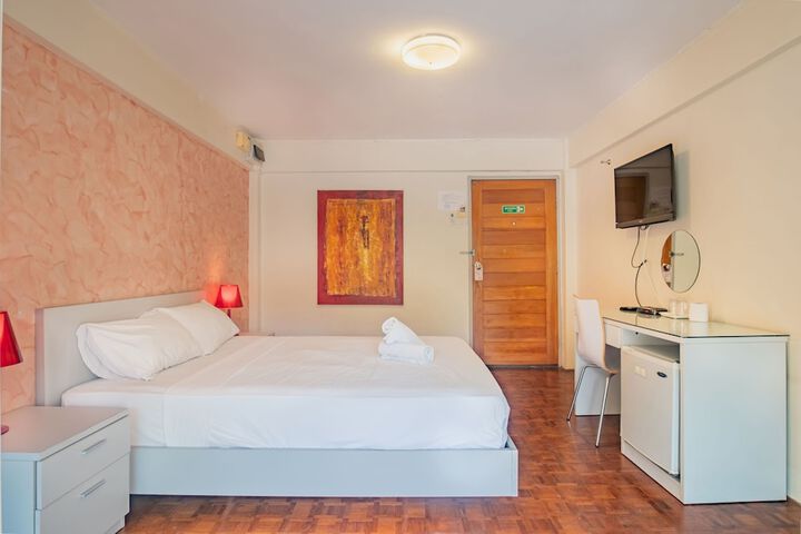 Room 3 of 35