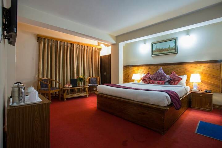 Room 10 of 43