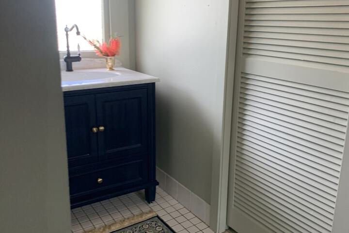 Room 13 of 19