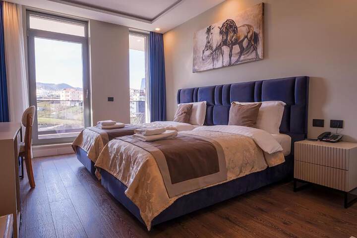 Room 34 of 65