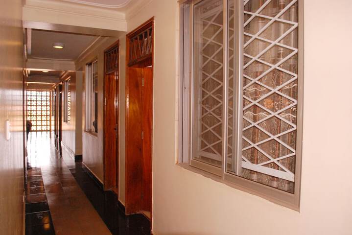 Ballroom/Hall 38 of 43