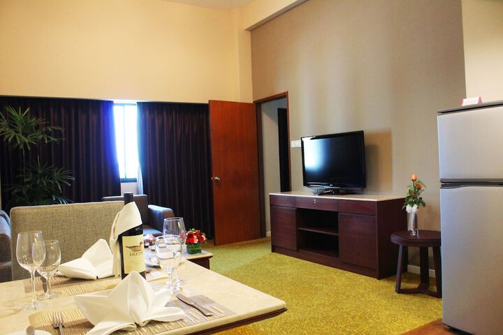 Room 28 of 68